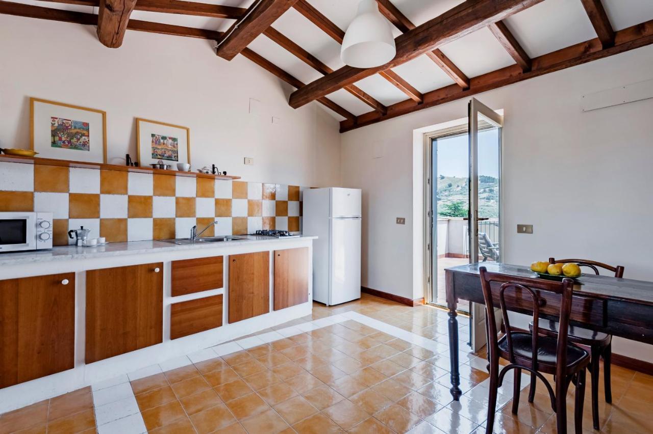 Gli Iris Apartments By Wonderful Italy لينغواغلوسا المظهر الخارجي الصورة