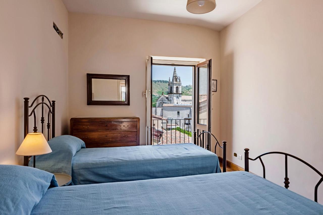 Gli Iris Apartments By Wonderful Italy لينغواغلوسا المظهر الخارجي الصورة